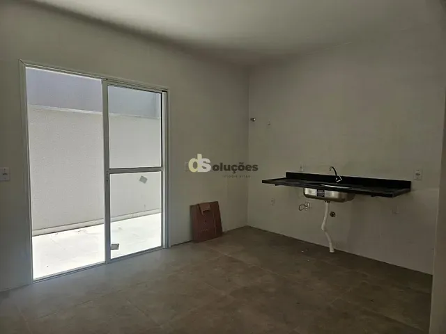 Casa 2 quartos e 3 banheiros, à venda, no bairro Jardim Ester em São Paulo