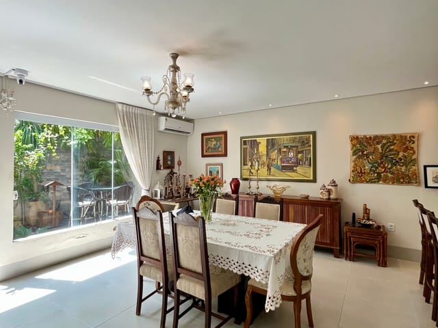 Casa com 250m² 3 quartos e 4 banheiros, à venda, no bairro Ribeirão do Lipa em Cuiabá