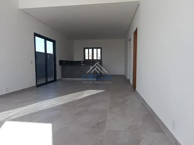 Casa com 383m² 3 quartos e 4 banheiros, à venda ou para alugar, no bairro Residencial Villagio Azzure em Itupeva
