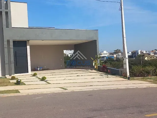 Casa com 383m² 3 quartos e 4 banheiros, à venda ou para alugar, no bairro Residencial Vila Verde em Itupeva