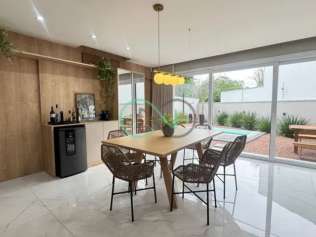 Casa 2 quartos e 3 banheiros, para alugar, no bairro Centenário em Sapiranga