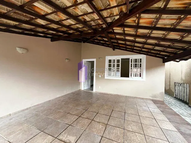 Casa 3 quartos e 1 banheiro, para alugar, no bairro Maravista em Niterói