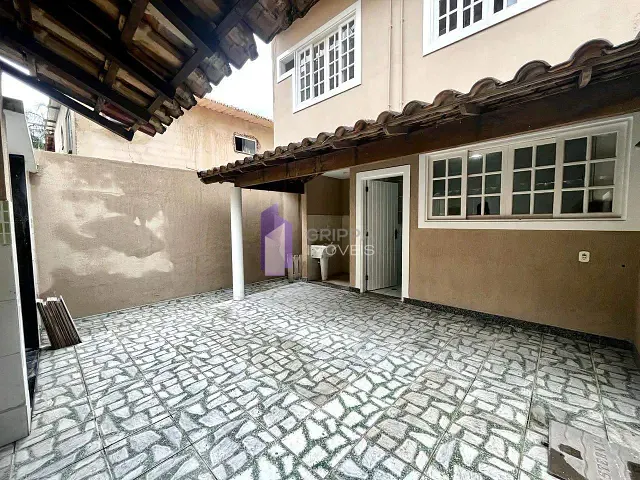 Casa 3 quartos e 1 banheiro, para alugar, no bairro Maravista em Niterói