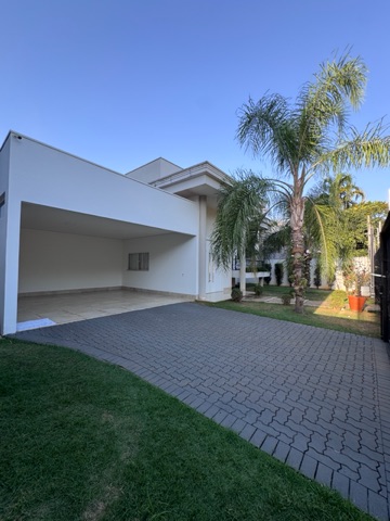 Casa com 1000m² 3 quartos e 4 banheiros, à venda, no bairro Jardim das Orquídeas em Nova Mutum