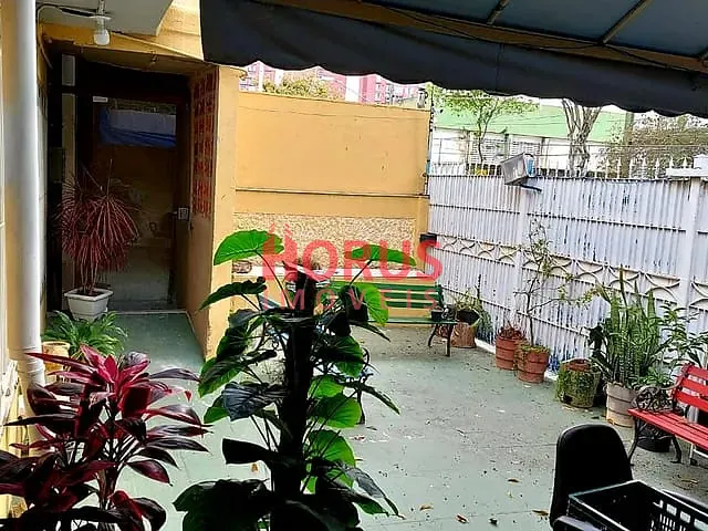 Casa à venda, no bairro Jardim das Laranjeiras em São Paulo