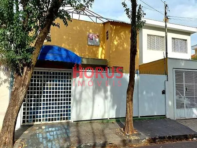 Casa à venda, no bairro Jardim das Laranjeiras em São Paulo