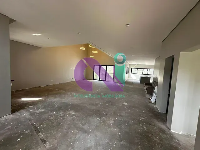 Casa com 420m² 4 quartos e 4 banheiros, à venda, no bairro Colinas da Anhangüera em Santana de Parnaíba
