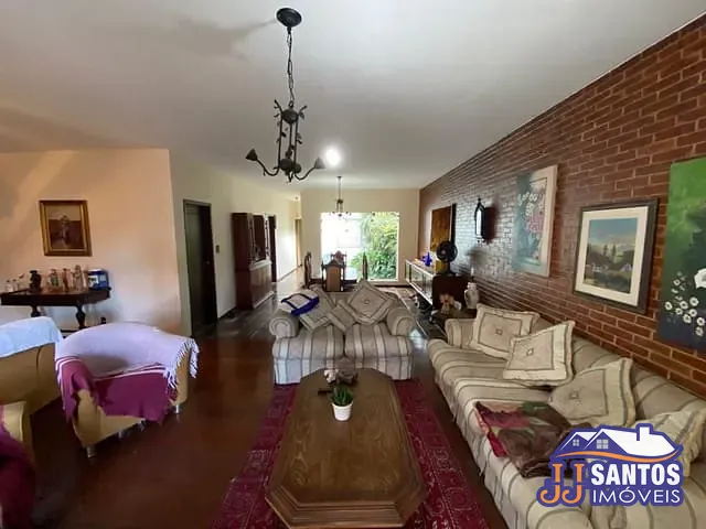 Casa com 520m² 3 quartos e 2 banheiros, à venda, no bairro Vila Bertioga em São Paulo