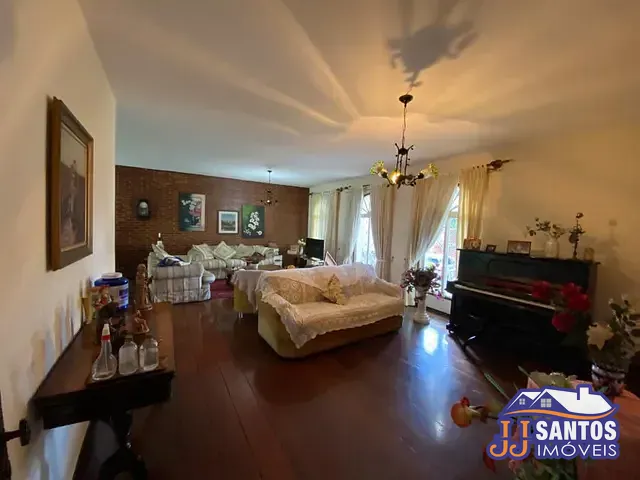 Casa com 520m² 3 quartos e 2 banheiros, à venda, no bairro Vila Bertioga em São Paulo