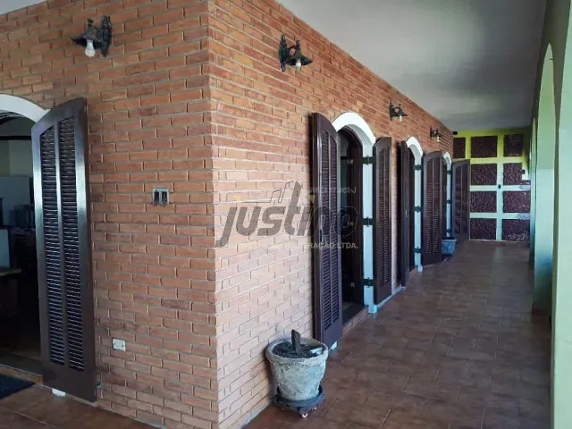 Casa com 665m² 10 quartos e 5 banheiros, à venda, no bairro Jardim Suarão em Itanhaém
