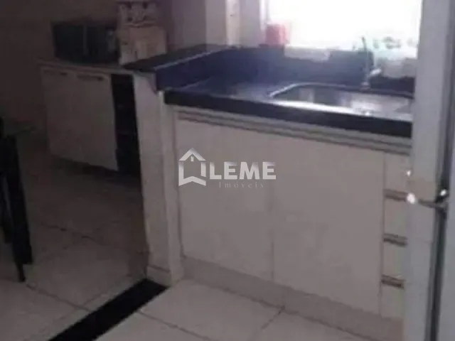 Casa com 216m² 2 quartos e 1 banheiro, à venda, no bairro Vila dos Comerciários em São José do Rio Pardo
