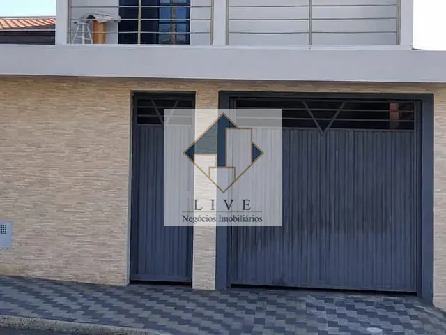 Casa 3 quartos e 3 banheiros, à venda, no bairro Vila Mathiesen em Americana