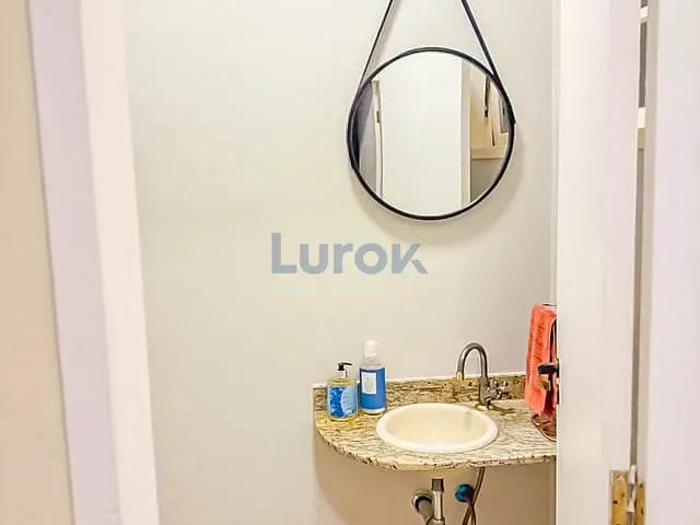 Casa com 250m² 3 quartos e 3 banheiros, para alugar, no bairro Pinheirinho em Vinhedo