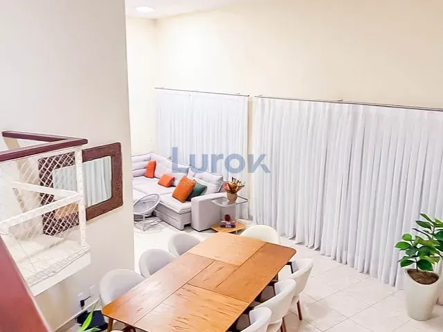 Casa com 250m² 3 quartos e 3 banheiros, para alugar, no bairro Pinheirinho em Vinhedo