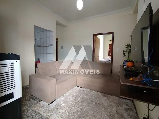 Casa com 360m² 3 quartos e 1 banheiro, à venda, no bairro São Geraldo em Araçuaí