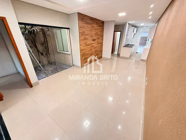 Casa 3 quartos e 2 banheiros, à venda, no bairro Setor Três Marias em Goiânia