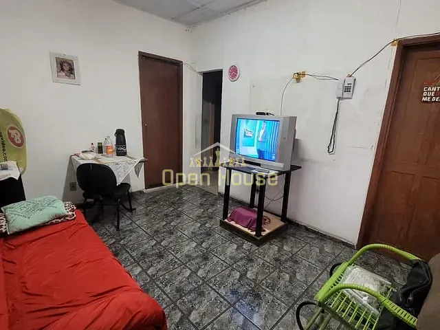 Casa com 308m² 5 quartos e 2 banheiros, à venda, no bairro Conforto em Volta Redonda