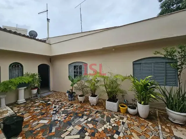 Casa 3 quartos e 1 banheiro, para alugar, no bairro Jardim Novo Campos Elíseos em Campinas