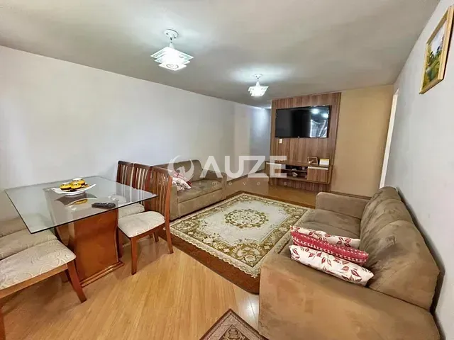 Casa com 81m² 3 quartos e 2 banheiros, à venda, no bairro Santa Cândida em Curitiba