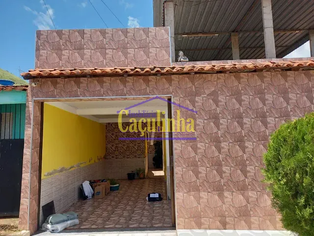 Casa com 400m² 2 quartos e 3 banheiros, à venda, no bairro Vila Helena em Barra do Piraí