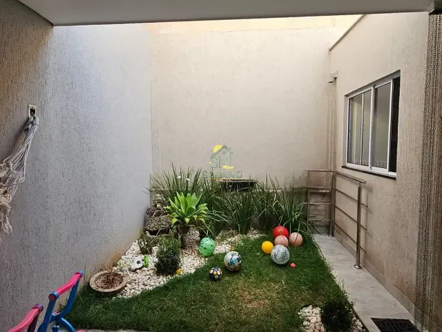 Casa com 233m² 3 quartos e 3 banheiros, à venda, no bairro Jardim Atlântico em Goiânia