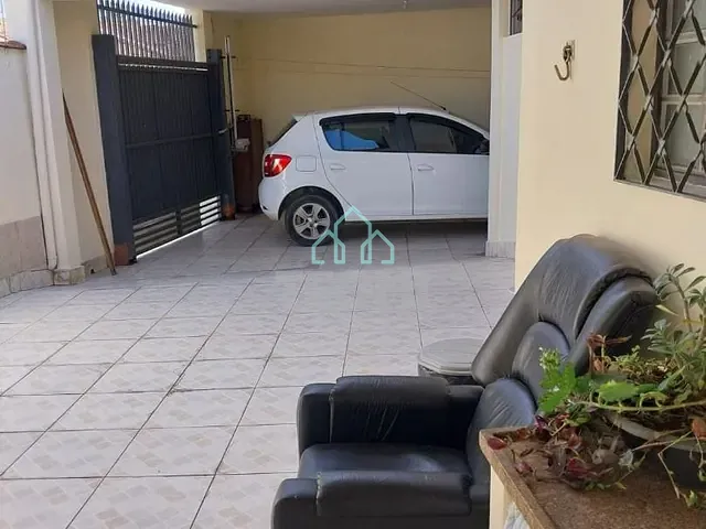 Casa com 221m² 3 quartos e 2 banheiros, à venda, no bairro Cavarucanguera em Taubaté