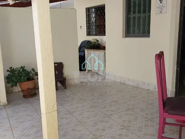 Casa com 221m² 3 quartos e 2 banheiros, à venda, no bairro Cavarucanguera em Taubaté