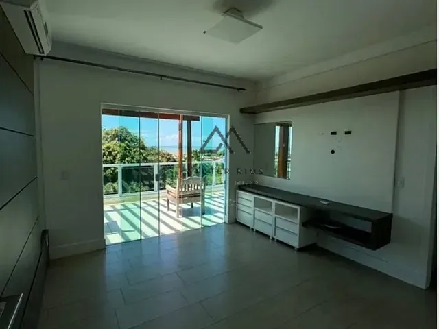 Casa 4 quartos e 5 banheiros, à venda ou para alugar, no bairro Nossa Senhora da Vitória em Ilhéus