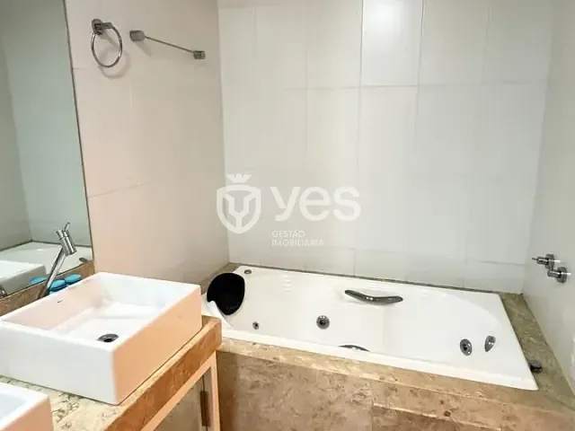 Casa 3 quartos e 3 banheiros, à venda, no bairro Centro em Araxá