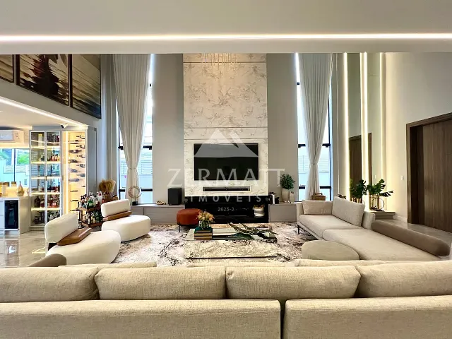 Casa com 365m² 3 quartos e 3 banheiros, à venda, no bairro Itoupava Central em Blumenau