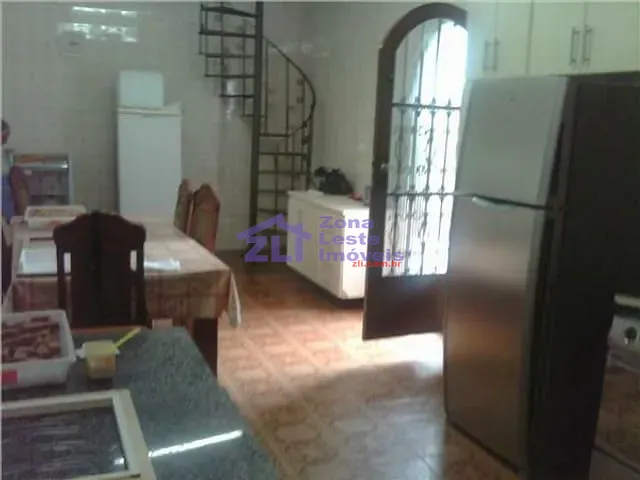Casa com 450m² 3 quartos e 1 banheiro, à venda, no bairro Vila Carrão em São Paulo