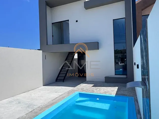 Casa 2 quartos e 2 banheiros, à venda, no bairro Três Vendas em Pelotas