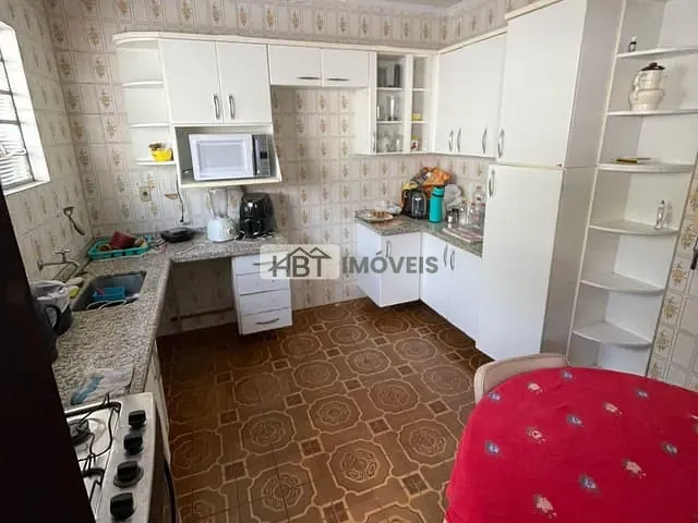 Casa 3 quartos e 4 banheiros, à venda, no bairro Vila Cidade Universitária em Bauru