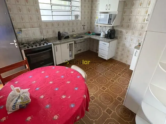Casa 3 quartos e 4 banheiros, à venda, no bairro Vila Cidade Universitária em Bauru