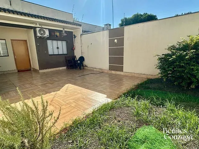 Casa 2 quartos e 1 banheiro, à venda, no bairro Jardim Madrid em Maringá