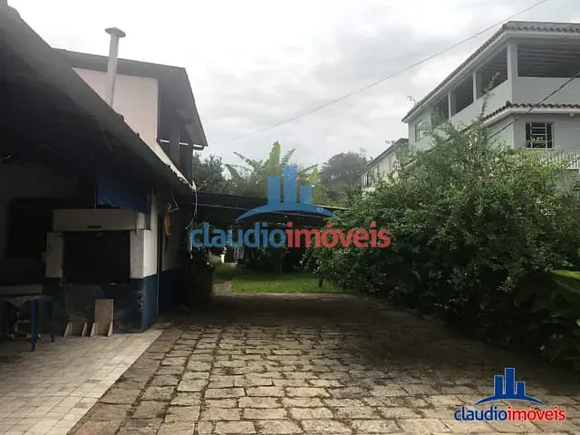 Casa 5 quartos e 1 banheiro, à venda, no bairro Ano Bom em Barra Mansa