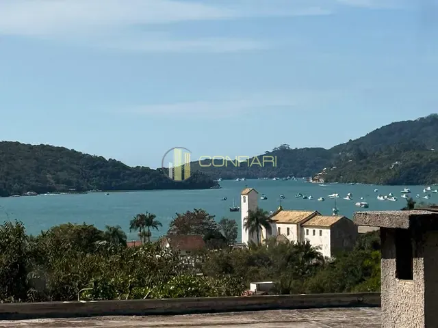 Casa 3 quartos e 4 banheiros, à venda, no bairro Centro em Porto Belo