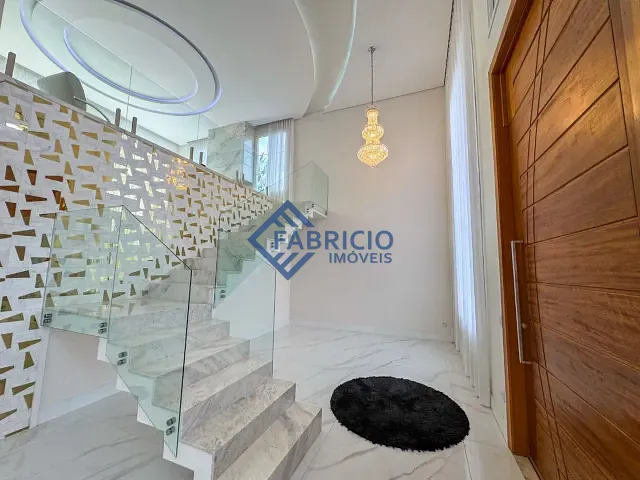 Casa com 1030m² 4 quartos e 7 banheiros, à venda, no bairro Joapiranga em Valinhos