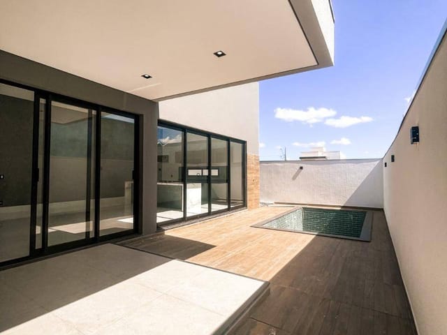 Casa com 371m² 3 quartos e 4 banheiros, à venda, no bairro Condomínio Primor das Torres em Cuiabá