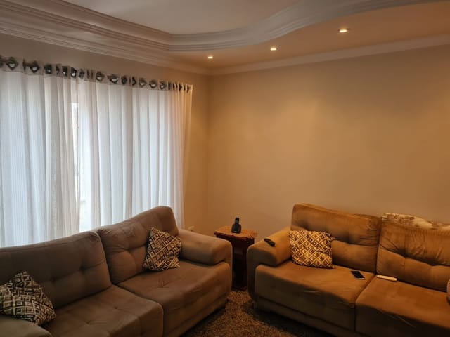 Casa com 300m² 3 quartos e 2 banheiros, à venda, no bairro Vila Bertini em Americana