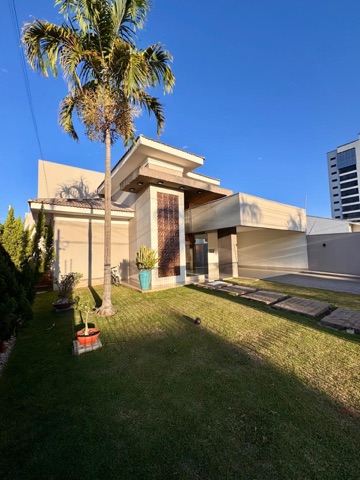 Casa com 600m² 3 quartos e 2 banheiros, à venda, no bairro Aeroporto em Nova Mutum