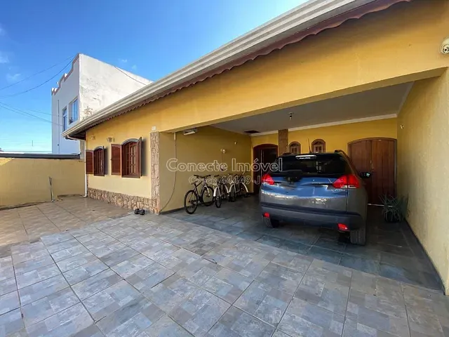 Casa 3 quartos e 3 banheiros, à venda, no bairro Morada das Flores em Holambra