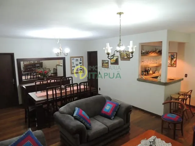Casa com 456m² 4 quartos e 4 banheiros, à venda, no bairro Jardim Tabapuã em Londrina