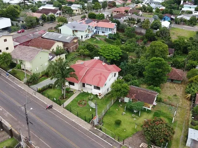 Casa com 273m² 3 quartos e 3 banheiros, à venda, no bairro Centro Administrativo em Teutônia