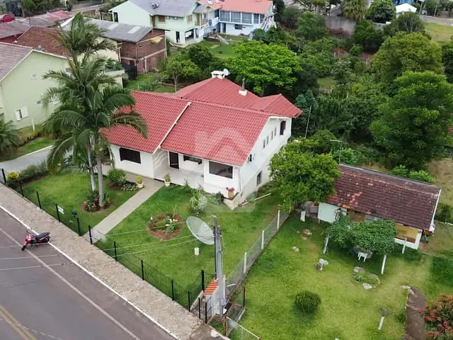 Casa com 273m² 3 quartos e 3 banheiros, à venda, no bairro Centro Administrativo em Teutônia