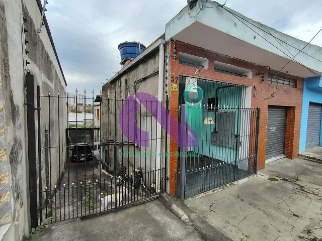 Casa com 250m² 3 quartos e 2 banheiros, à venda, no bairro Padroeira em Osasco
