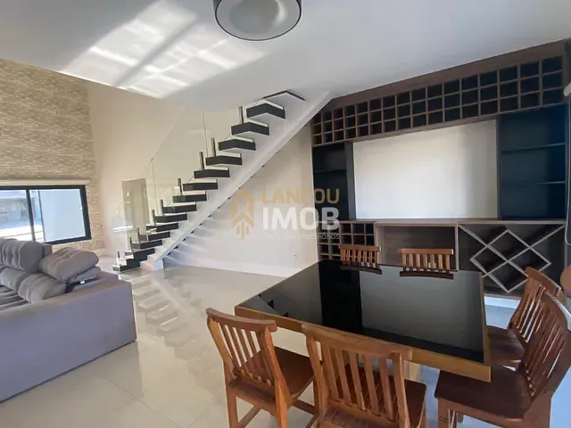 Casa 4 quartos e 4 banheiros, à venda, no bairro Aglomeração Urbana de Jundiaí em Cabreúva