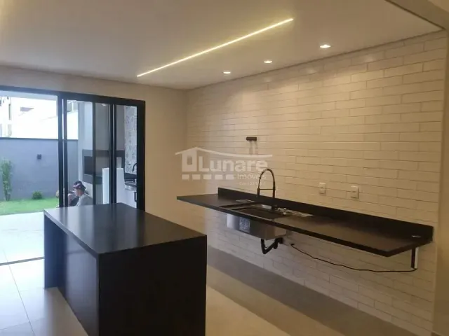Casa com 280m² 3 quartos e 4 banheiros, à venda, no bairro Jardim São Pedro em Mogi das Cruzes
