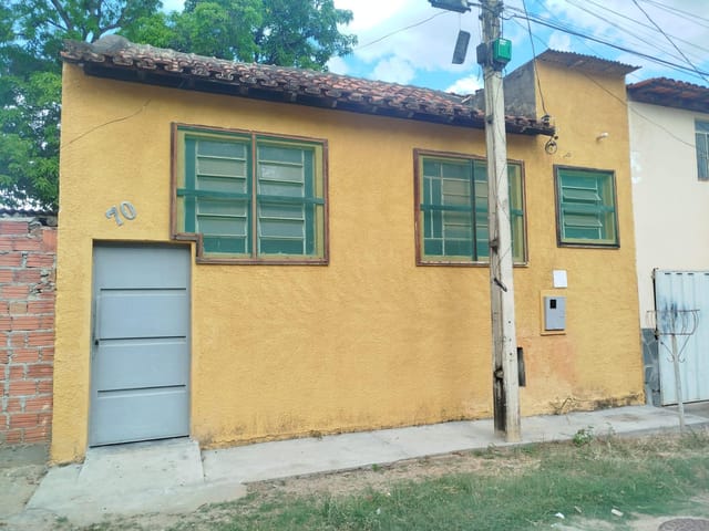 Foto do Casa - Casa para locação, Centro, Araçuaí, MG | Rede Max Imoveis