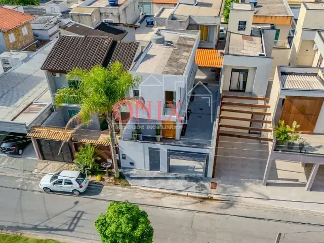 Casa com 150m² 3 quartos e 3 banheiros, à venda, no bairro Jundiapeba em Mogi das Cruzes